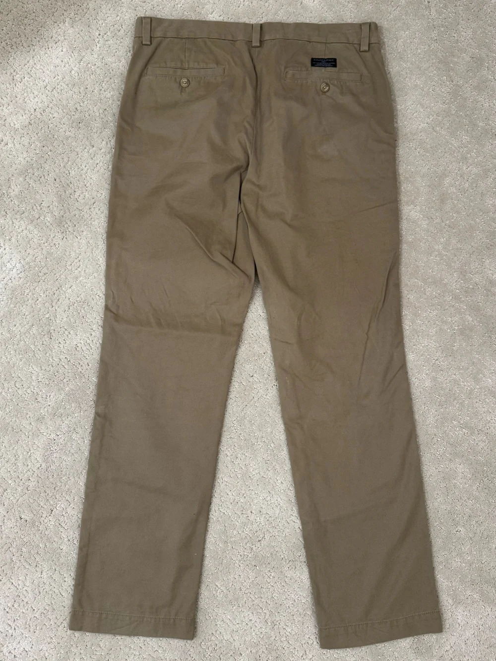 Banana Republic men’s chino pants 33/32